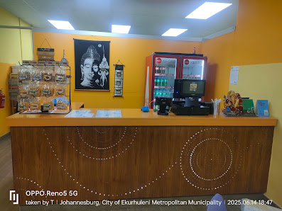 Curry Lounge Edenmeadows (Est 2011) gallery 4