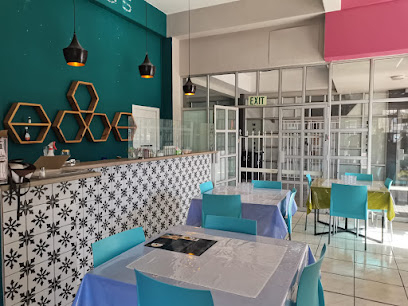 Mount Everest Indian halal restaurant and takeway strands